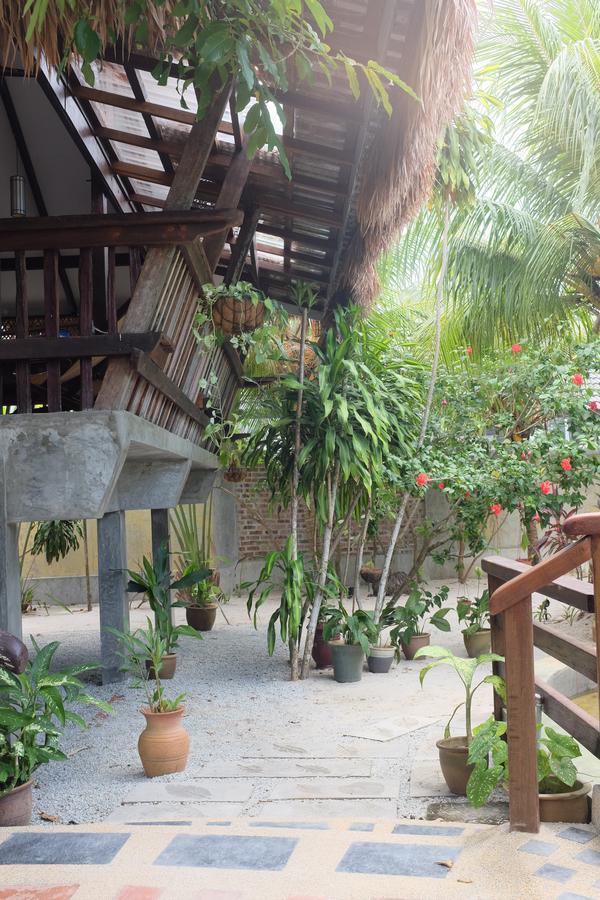 Panji Panji Tropical Wooden Home Pantai Cenang  Exteriér fotografie